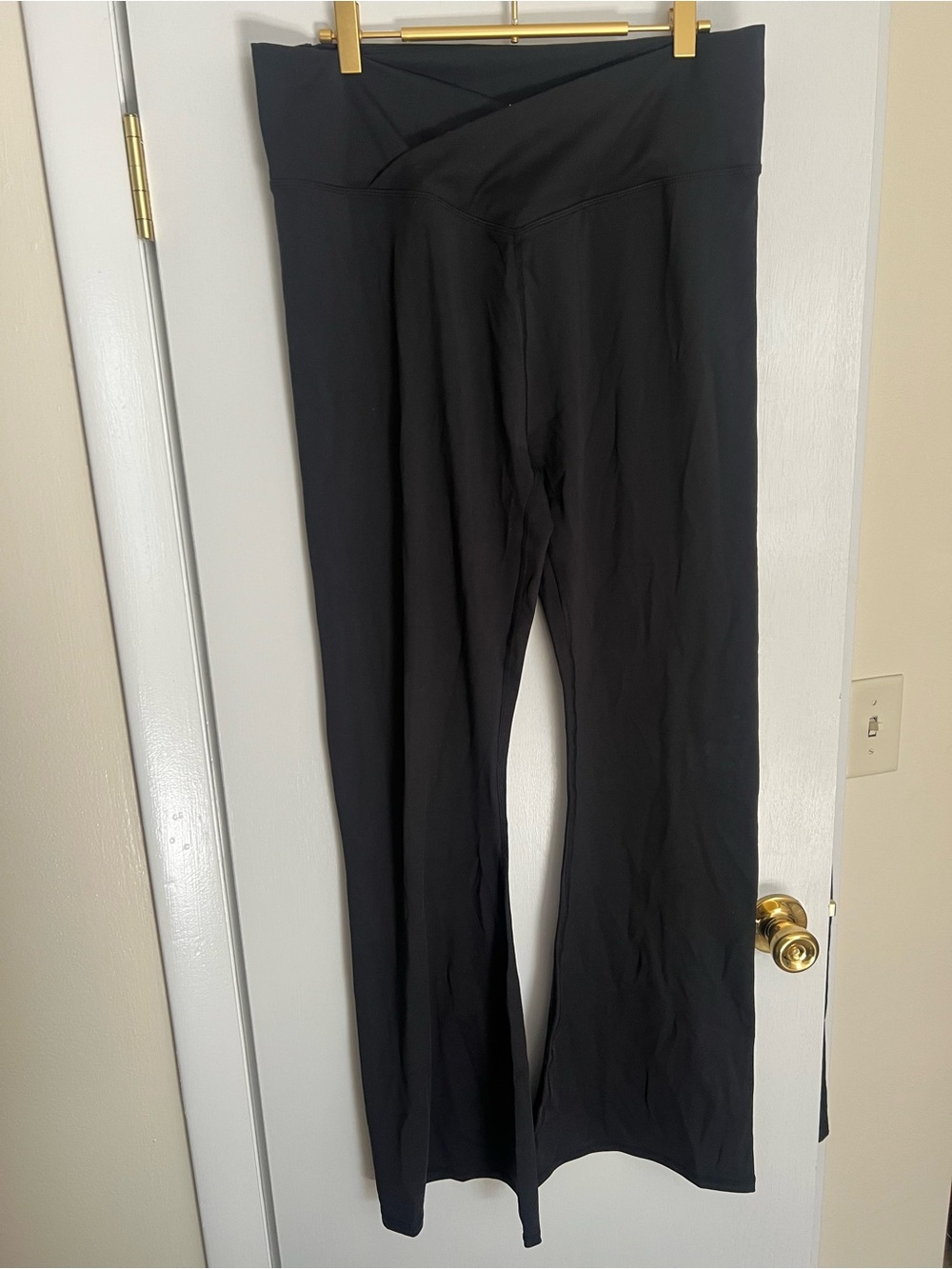 Black High-Waist Yoga Pants Flare